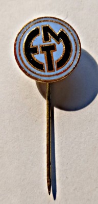 INSIGNA FOTBAL EMT ELECTROMOTOR TIMISOARA 1 foto