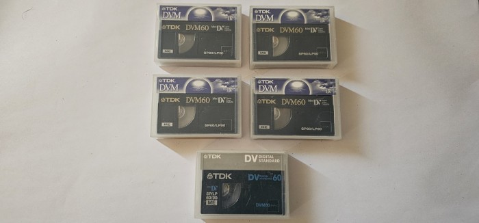 CASETA TDK VIDEO MINI DV DIGITAL SP60/LP90 ME , LOT 5 BUCATI .