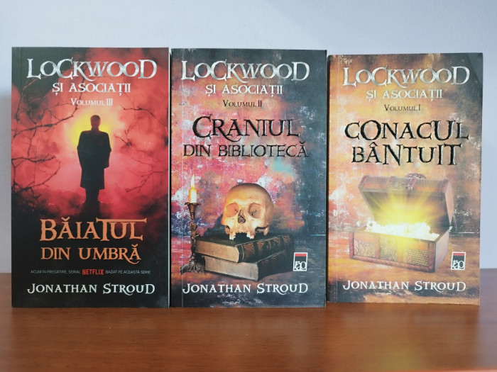 Jonathan Stroud&ndash; seria Lockwood si asociatii (3 titluri- v.foto) - fantasy
