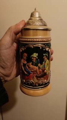Halba mica 3d foto