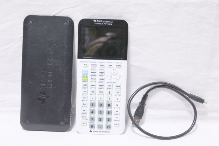 Calculator stiintific Texas Instruments TI-83 Premium CE Edition Python ecran color acumulator
