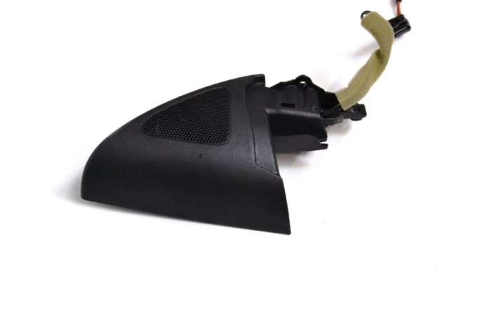 Difuzor ușă st&acirc;nga față VW CC 358 2012 OEM: 3C8837993A 11573162