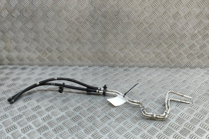 Conducta de combustibil IVECO DAILY VI Box 2022 OEM: 5802761901 31539811