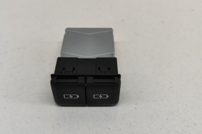 USB LEXUS UX _AA1_, _AH1_, _MA1_ 2020 OEM: 85532-78010 28076467 foto