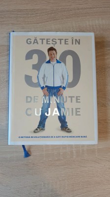 Carte de bucate Jamie Oliver foto