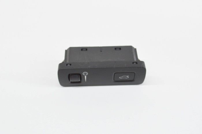 Comutator deschidere haion VOLVO XC40 536 2019 OEM: 31443873,P31443873 18058154