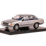 Macheta Opel Senator 3.0 E gri 1978 1:43 replica metal