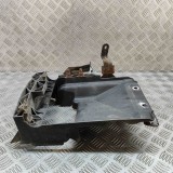 Suport radiator LAND ROVER RANGE ROVER III L322 2012 OEM: BH42-8D048-AA,AH42-7H460-AB 25216577