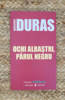 OCHI ALBASTRI, PARUL NEGRU-MARGUERITE DURAS foto