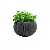 Ghiveci suspendat din plastic Cozy M, maro