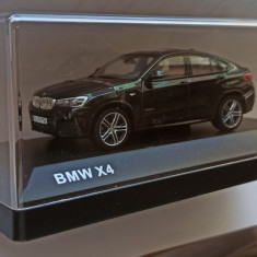 Macheta BMW X4 F26 2015 negru- Herpa 1/43 editie de reprezentanta