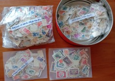 RUSSIA/URSS-&#039;&#039; 1950/80-LOT MARE-SUTE de TIMBRE -Stampilate pe fragmate de plic&#039;&#039;+bonus ITALIA--VEZI SCAN