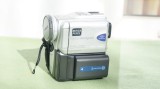 Video camera cu monitor LCD MiniDv SONY DCR-PC101