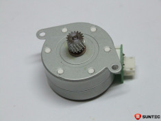 Stepping motor HP Color LaserJet CP1514N RK2-1872 foto