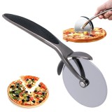 Cumpara ieftin Cuțit pentru pizza 17,5 cm Koken, m&acirc;ner ergonomic anti-alunecare, cutter pentru pizza/tartă cu crustă tare, tăiere precisă, zinc, diametru 6,8 cm, Neg