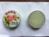 cutie romaneasca tabla roze vaselina parfumata flacara ulei cosmetica cluj reclama veche RSR cu continut original