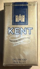KENT DE LUXE 100 ,,GOLD"/PACHET CU TIGARI DE COLECTIE SIGILAT, ANII'80/LUNG NECARTONAT(MADE IN U.S.A)/KENT AURIU FARA COD DE BARE