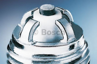 Bujie AUDI A8 (4E) (2002 - 2010) BOSCH 0 242 235 715 foto