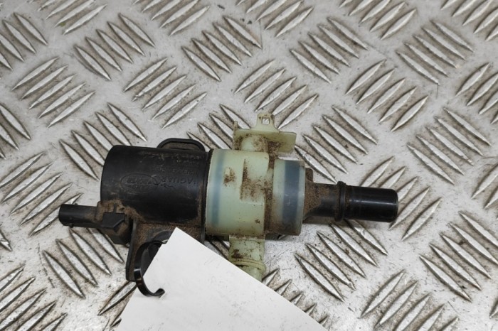 Supapa de vacuum JAGUAR F-PACE X761 2022 OEM: L8D2-9285-A | 31655932