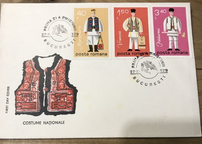 (1) Maxima prima zi, Romania Costume Nationale