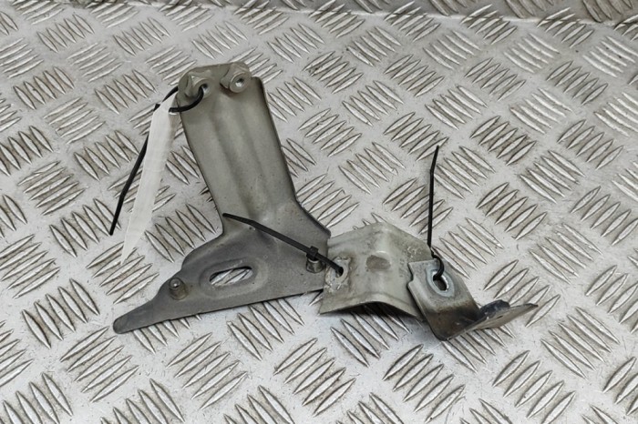 Suport aripa st&acirc;nga față VW GOLF VII 5G1, BQ1, BE1, BE2 2014 OEM: 5G0821135B,5G0809561,5G0809471 28839942