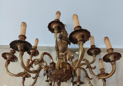 Boem candelabru antic de dimensiuni impresionante din bronz masiv foto