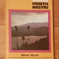 Muntii Nemira de Mihai Albota Colectia Muntii Nostri, Nr. 29 + harta