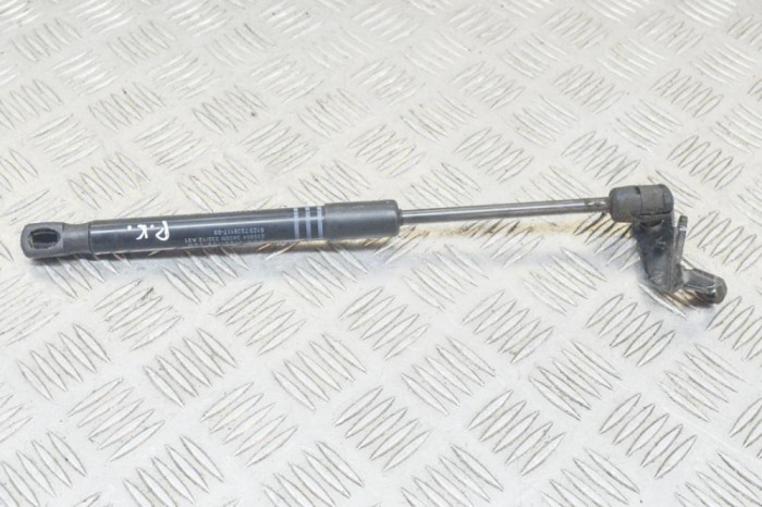 Amortizor capota st&acirc;nga față BMW 5 F10 2012 OEM: 7309117 13178452