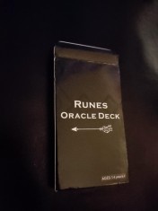 RUNES ORACLE DECK - ORACOLUL RUNELOR (DIVINATIE, VIKINGS, VIKINGI, MITOLOGIA NORDICA, GHICIREA VIITORULUI, RUNE )