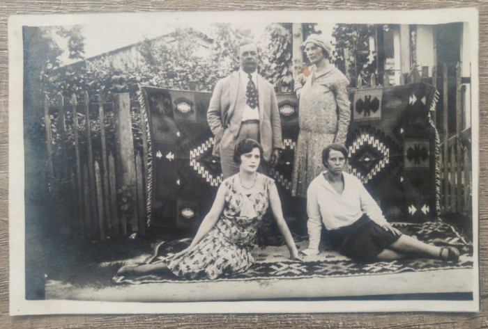 Fotografie de grup, Gura Ocnitei, Dambovita 1931// tip CP