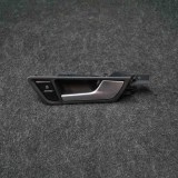 M&acirc;ner de deschidere interior dreapta spate AUDI Q5 8R 2015 OEM: 8R0839020A 2306173