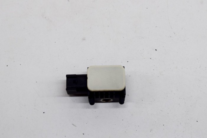 Senzor de impact lateral st&acirc;nga FORD S-MAX WA6 2010 OEM: 3M5T-14B342-AB 14572052