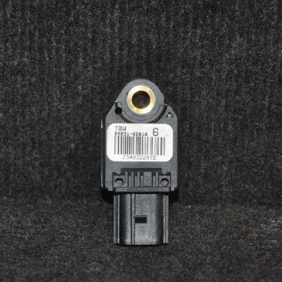 Senzor de impact lateral st&amp;acirc;nga TOYOTA YARIS _P9_ 2008 OEM: 89831-0D010 1537590 foto