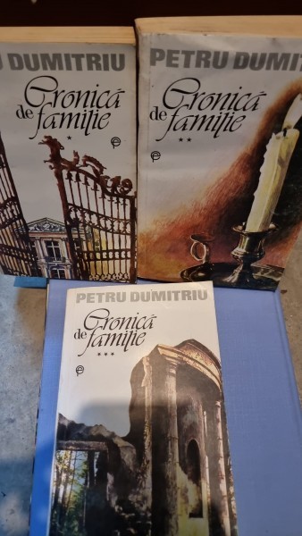 CRONICA DE FAMILIE - PETRU DUMITRIU 3 VOLUME
