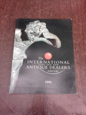The International fine Art and Antique Dealers show, 1995 (text in limba engleza) foto