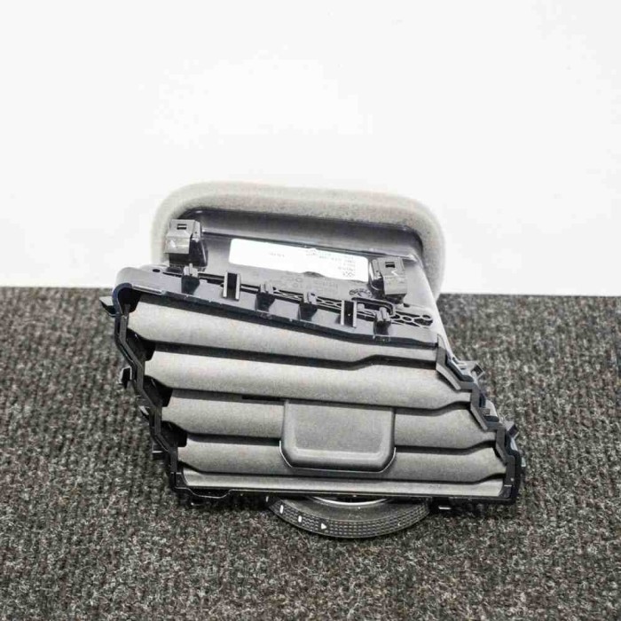 Gura de ventilație planșa de bord VW TIGUAN AD1 2017 OEM: 5NC819704 3675534