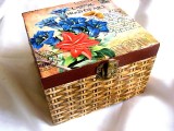cutie lemn patrata decorata cu flori 26364