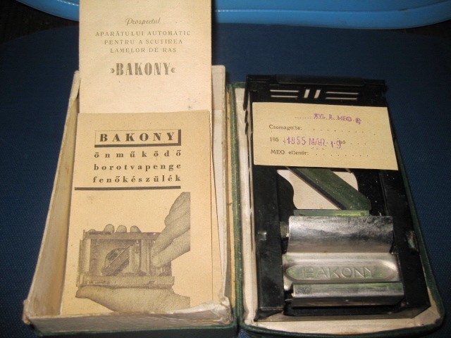 6282-I-Bakony Femteldolgozo-Aparat ascutit lame 1955, functional.