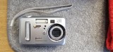 APARAT FOTO DIGITAL Kodak Easyshare CX7430 , FUNCTIONEAZA CU 2 BATERII AAA SAU ACUMULATORI .