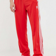 adidas Originals pantaloni de trening culoarea roșu, cu model IJ7057