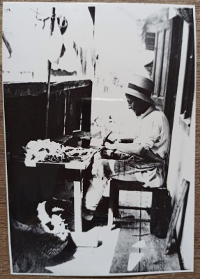 Pantofar, anii &amp;#039;30// reproducere de epoca foto