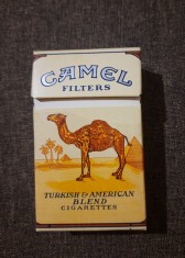 Pachet cu tigari CAMEL anii 1990 foto