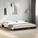 Cumpara ieftin Cadru de pat, stejar fumuriu 180x200 cm lemn prelucrat și metal
