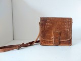 Geantă de umăr din piele naturală model de crocodil, veche, vintage,, Maro, Medie