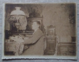 Foto Rom&acirc;nia : bărbat la birou - anii 1920