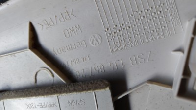 Tapițerie st&amp;acirc;lp spate st&amp;acirc;nga+dreapta VW Golf 4 foto
