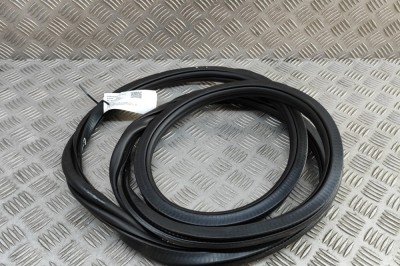 Garnitura ușă st&amp;acirc;nga spate VW T-CROSS C11 2024 OEM: 2GM867913C | 31402377 foto
