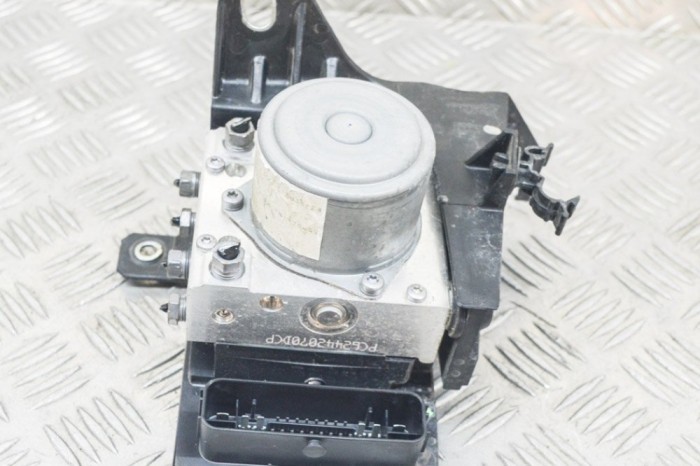 Pompa ABS FIAT 500X 334_ 2016 OEM: Hatchback | 13381693