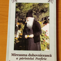 Mireasma duhovnicească a părintelui Porfirie - pr. Dionisie Tatsis