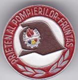 AMS @ - INSIGNA PIONIER PRIETEN AL POMPIERILOR FRUNTAS, ALUMINIU, VARIANTA MICA